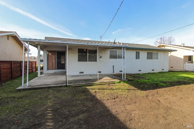 178 Glacier Cir, Vacaville, CA 95687