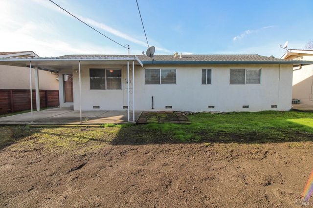 178 Glacier Cir, Vacaville, CA 95687
