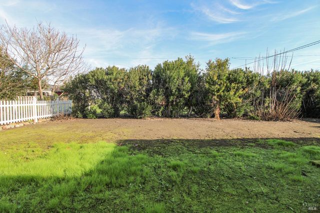 178 Glacier Cir, Vacaville, CA 95687