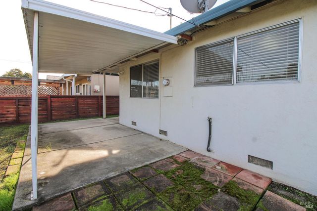 178 Glacier Cir, Vacaville, CA 95687