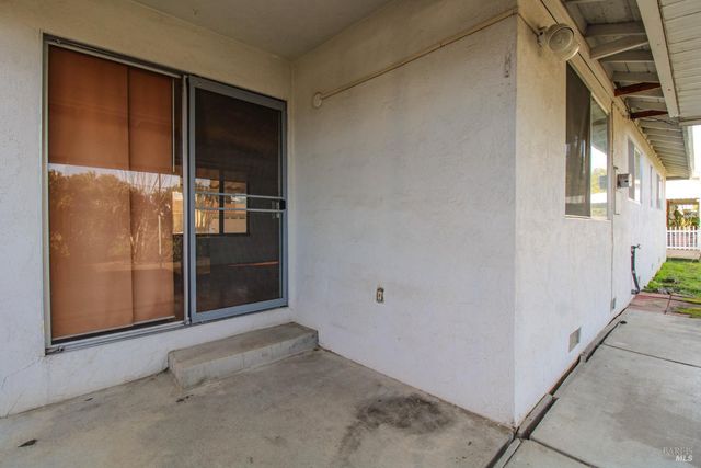 178 Glacier Cir, Vacaville, CA 95687