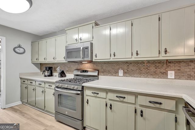 300 Briarwood Road, Tyrone, GA 30290