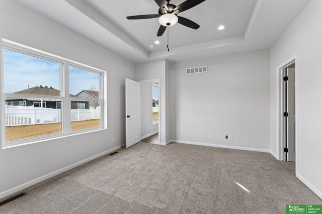 4906 Pinehill Road, Bellevue, NE 68133