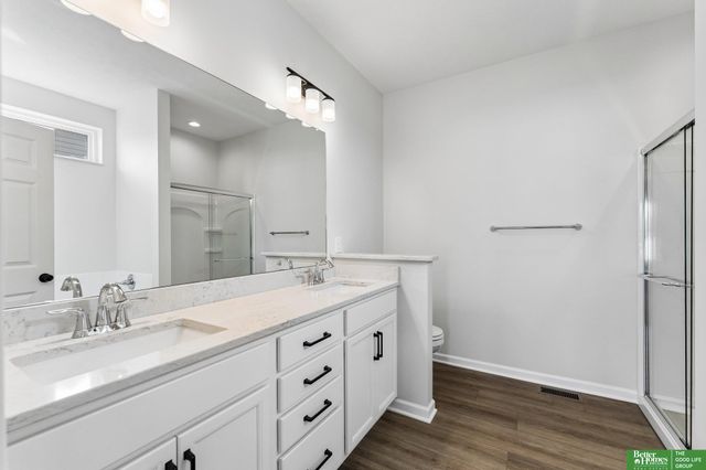 4906 Pinehill Road, Bellevue, NE 68133