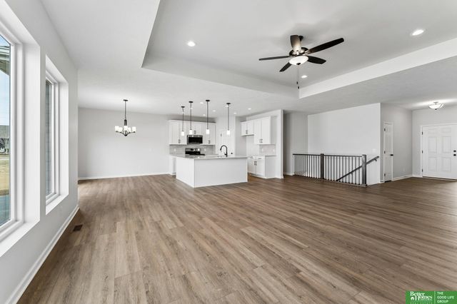 4906 Pinehill Road, Bellevue, NE 68133