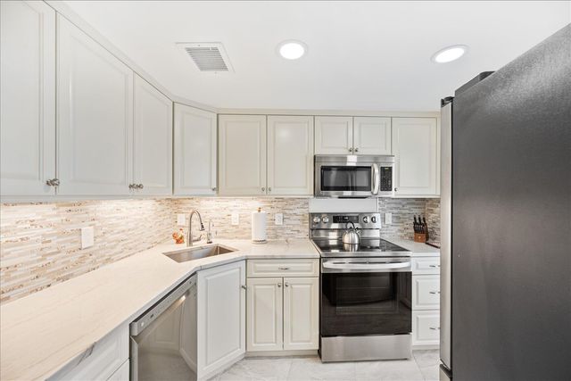 1213 S Ocean Boulevard 2e, Delray Beach, FL 33483