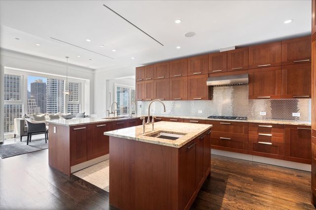 77 E WALTON Street 24D, Chicago, IL 60611