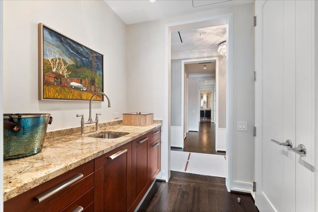 77 E WALTON Street 24D, Chicago, IL 60611