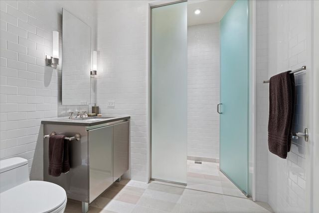 77 E WALTON Street 24D, Chicago, IL 60611