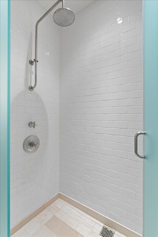 77 E WALTON Street 24D, Chicago, IL 60611