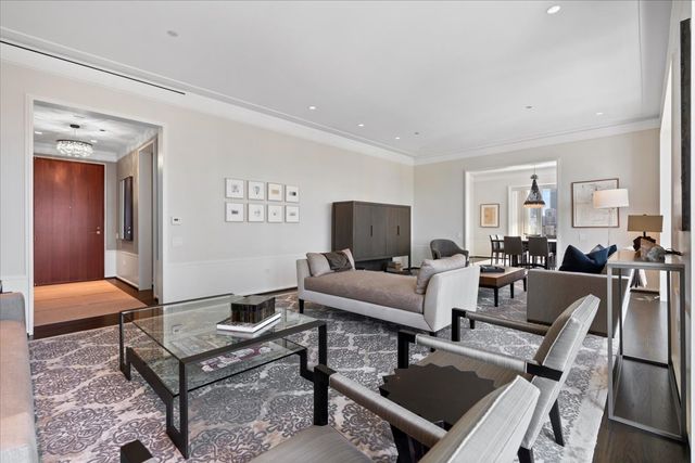 77 E WALTON Street 24D, Chicago, IL 60611
