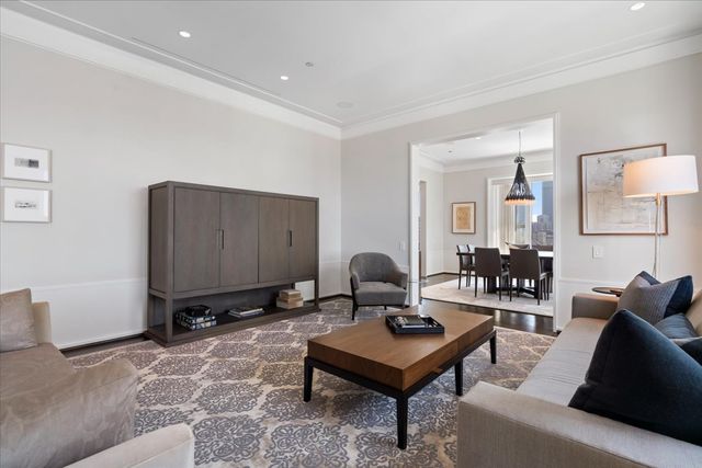 77 E WALTON Street 24D, Chicago, IL 60611