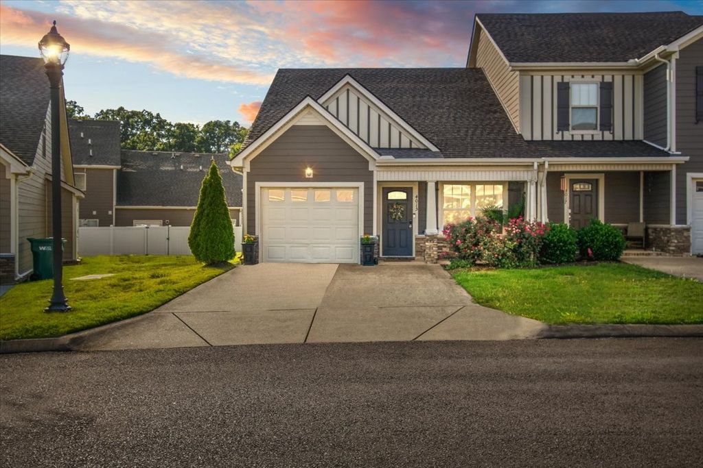 4015 Commons Dr, Spring Hill, TN 37174