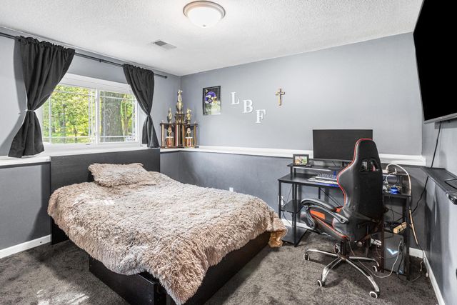 3025 Juniper Street S, Cambridge, MN 55008