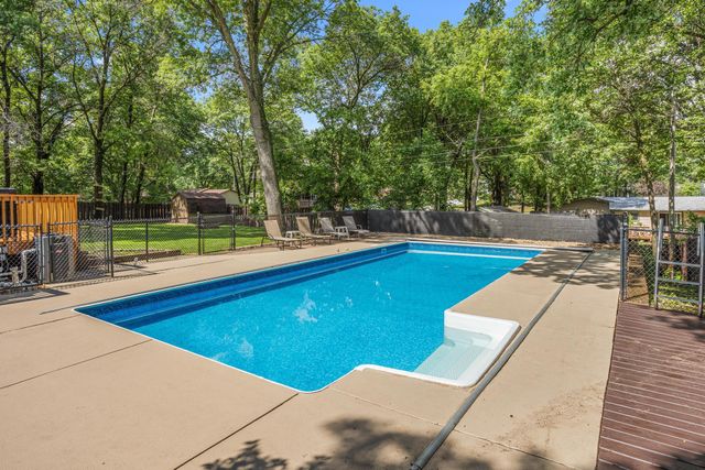 3025 Juniper Street S, Cambridge, MN 55008