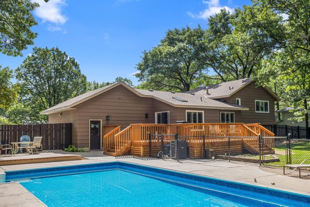 3025 Juniper Street S, Cambridge, MN 55008