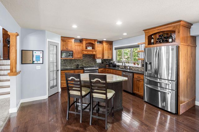 3025 Juniper Street S, Cambridge, MN 55008