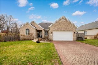 1045 Maplewood Drive, Cecil, PA 15317