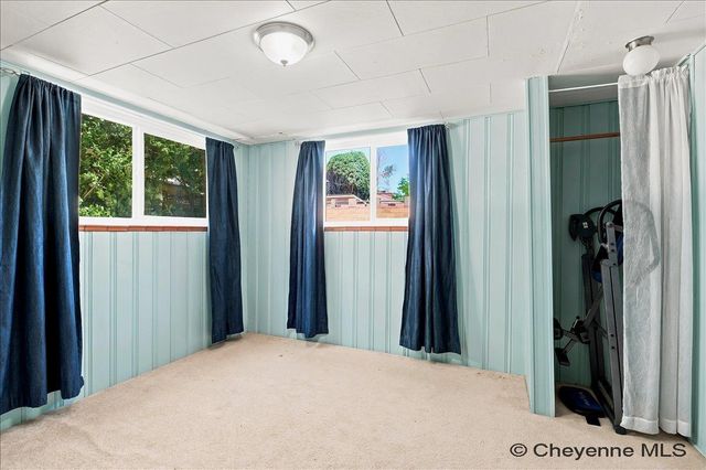 2768 OLIVE DR, Cheyenne, WY 82001