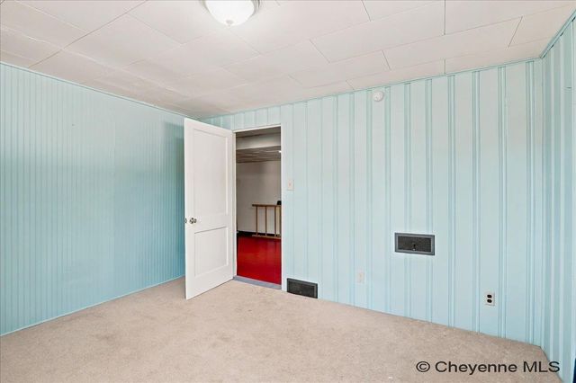 2768 OLIVE DR, Cheyenne, WY 82001