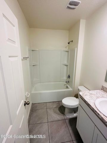 519 Old Country Road SE, Palm Bay, FL 32909