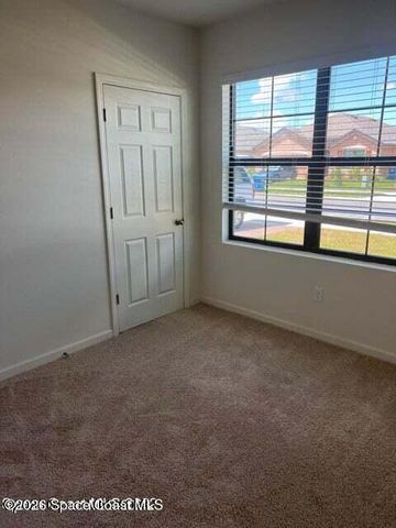 519 Old Country Road SE, Palm Bay, FL 32909