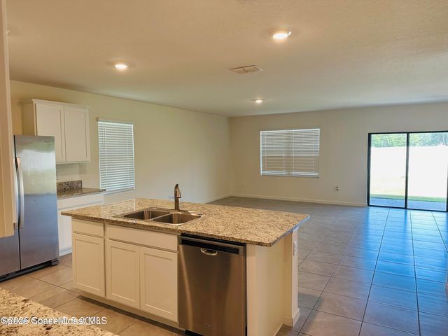 519 Old Country Road SE, Palm Bay, FL 32909