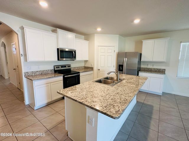 519 Old Country Road SE, Palm Bay, FL 32909