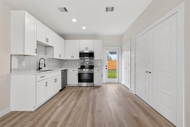 5523 Haight Street B, Houston, TX 77028