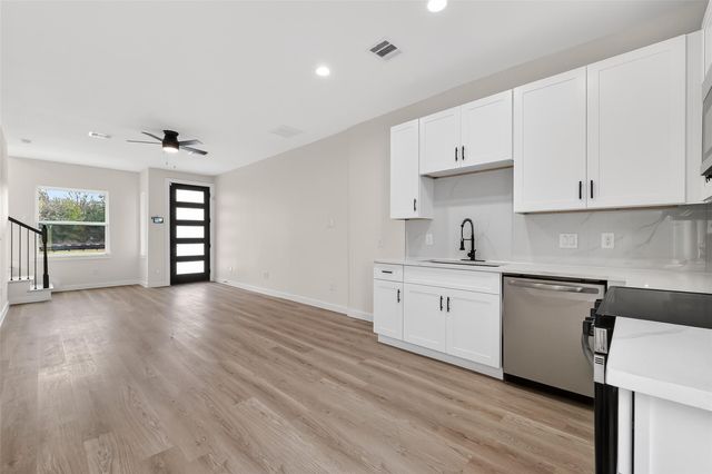 5523 Haight Street B, Houston, TX 77028