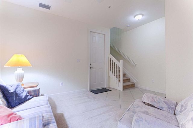 660 Amador Lane 4, West Palm Beach, FL 33401