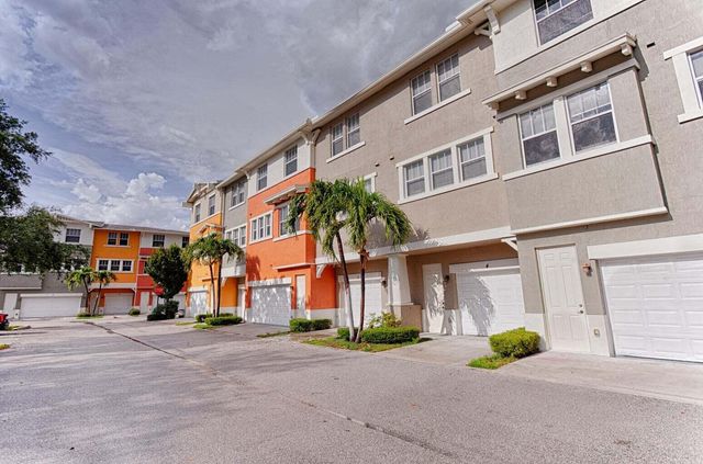 660 Amador Lane 4, West Palm Beach, FL 33401