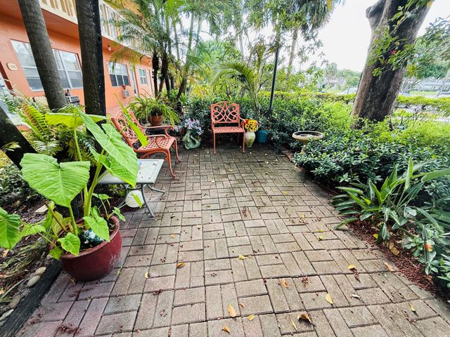 198 Salisbury I, West Palm Beach, FL 33417