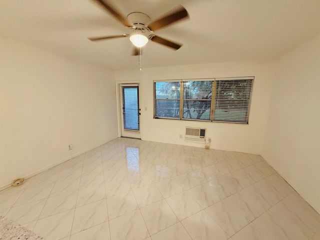 198 Salisbury I, West Palm Beach, FL 33417