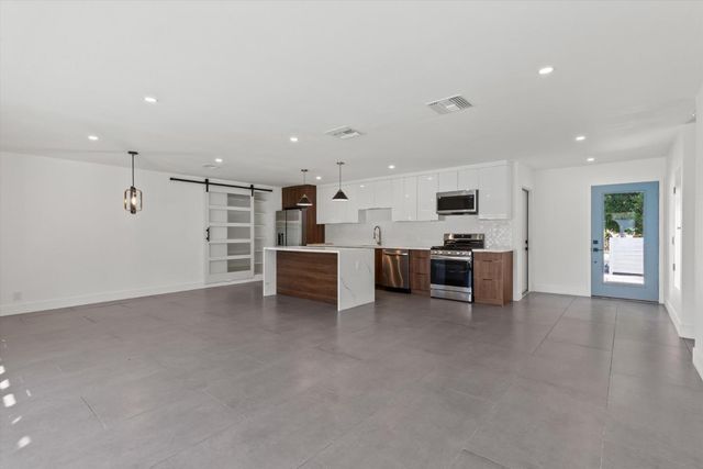 2793 N Chuperosa Road, Palm Springs, CA 92262