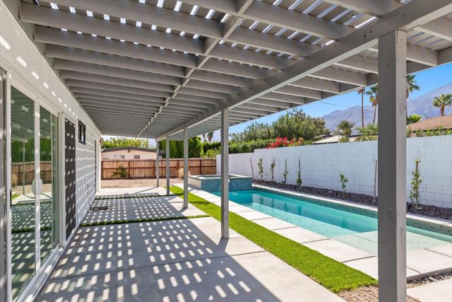 2793 N Chuperosa Road, Palm Springs, CA 92262