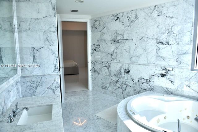 17475 Collins Ave 2802, Sunny Isles Beach, FL 33160