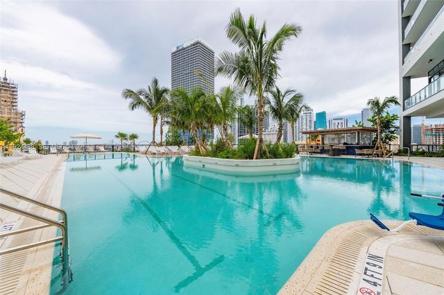 159 NE 6th St 5104, Miami, FL 33132