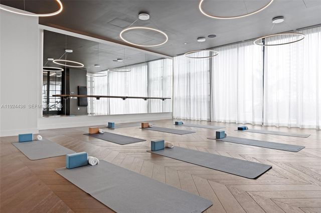 159 NE 6th St 5104, Miami, FL 33132