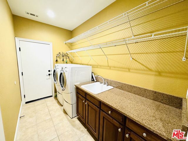 8150 Julie Court, Hesperia, CA 92345