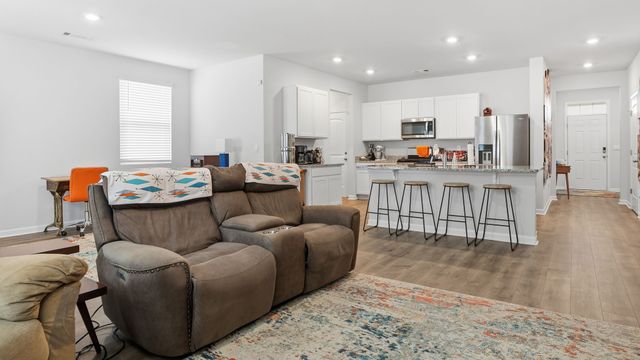 7085 Scotlyn Way, White House, TN 37188