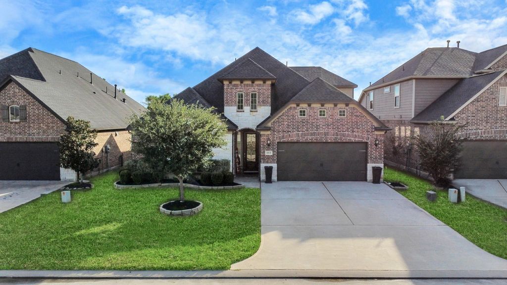 18631 Fairmont Springs Court, Cypress, TX 77429