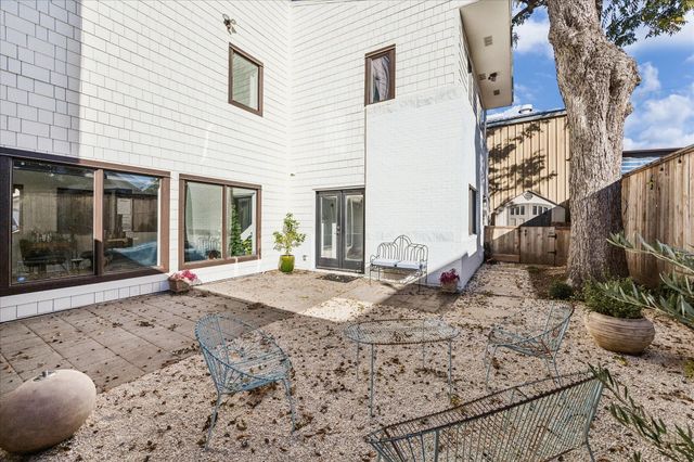 1919 Missouri Street, Houston, TX 77019