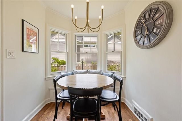 8020 Manor Road, Leawood, KS 66206