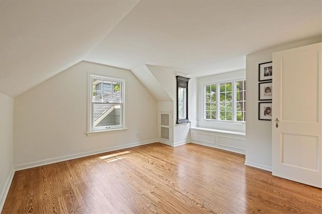8020 Manor Road, Leawood, KS 66206