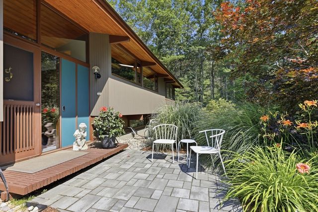 80 Evergreen Lane, Carlisle, MA 01741