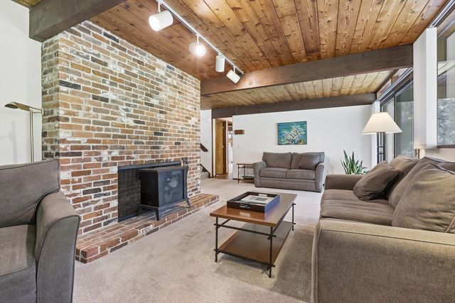 80 Evergreen Lane, Carlisle, MA 01741