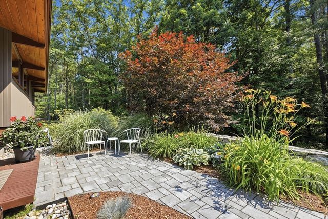80 Evergreen Lane, Carlisle, MA 01741