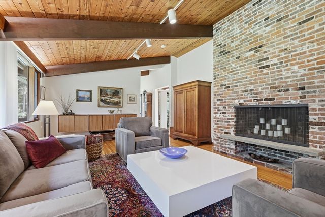 80 Evergreen Lane, Carlisle, MA 01741