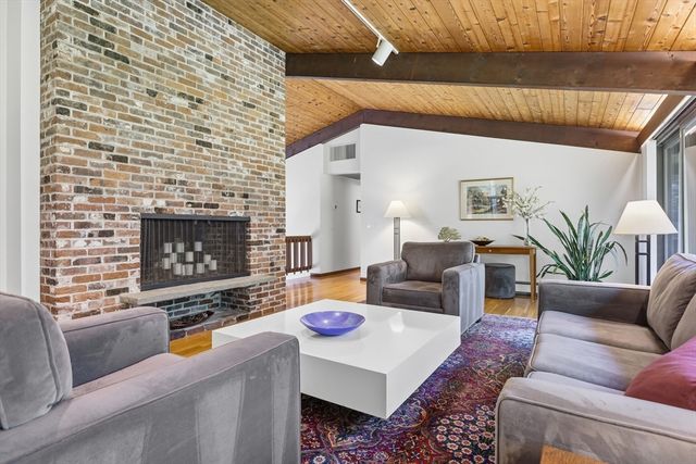 80 Evergreen Lane, Carlisle, MA 01741